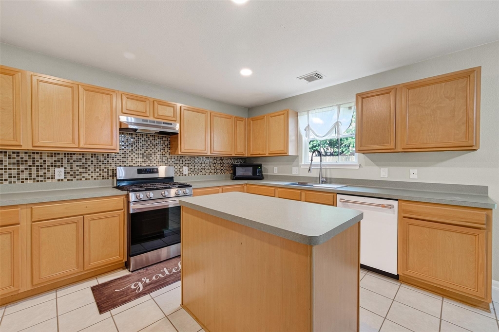 3934 Brook Garden Lane - Photo 11