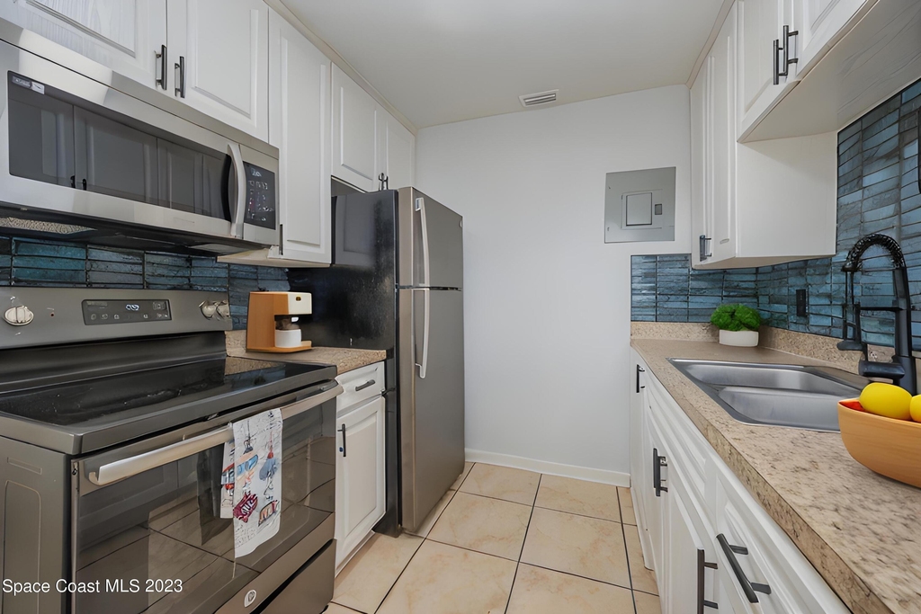 1029 Park Drive - Photo 3