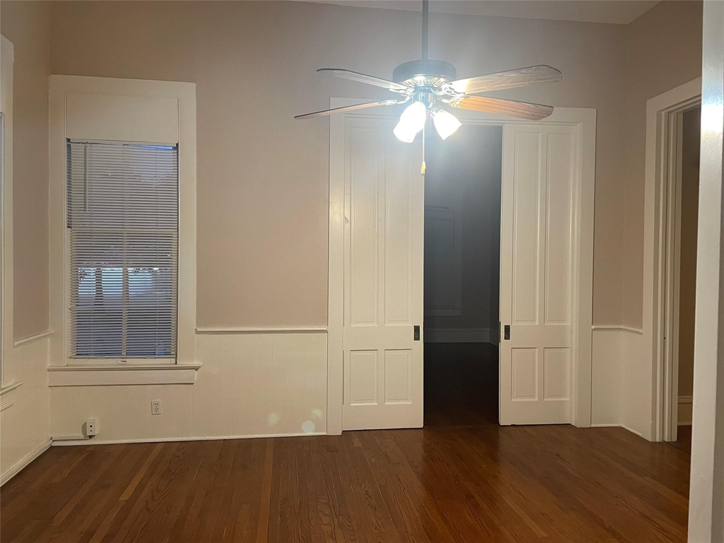 1909 Broadway Street - Photo 2