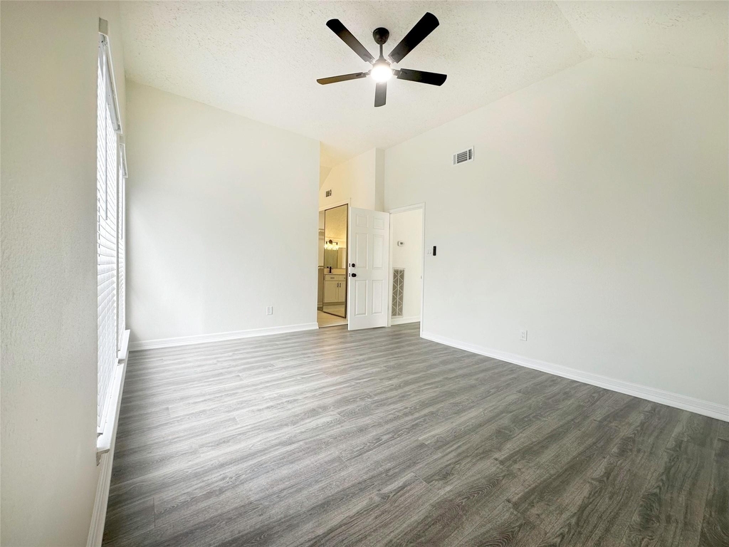 9843 Stableway Drive - Photo 26