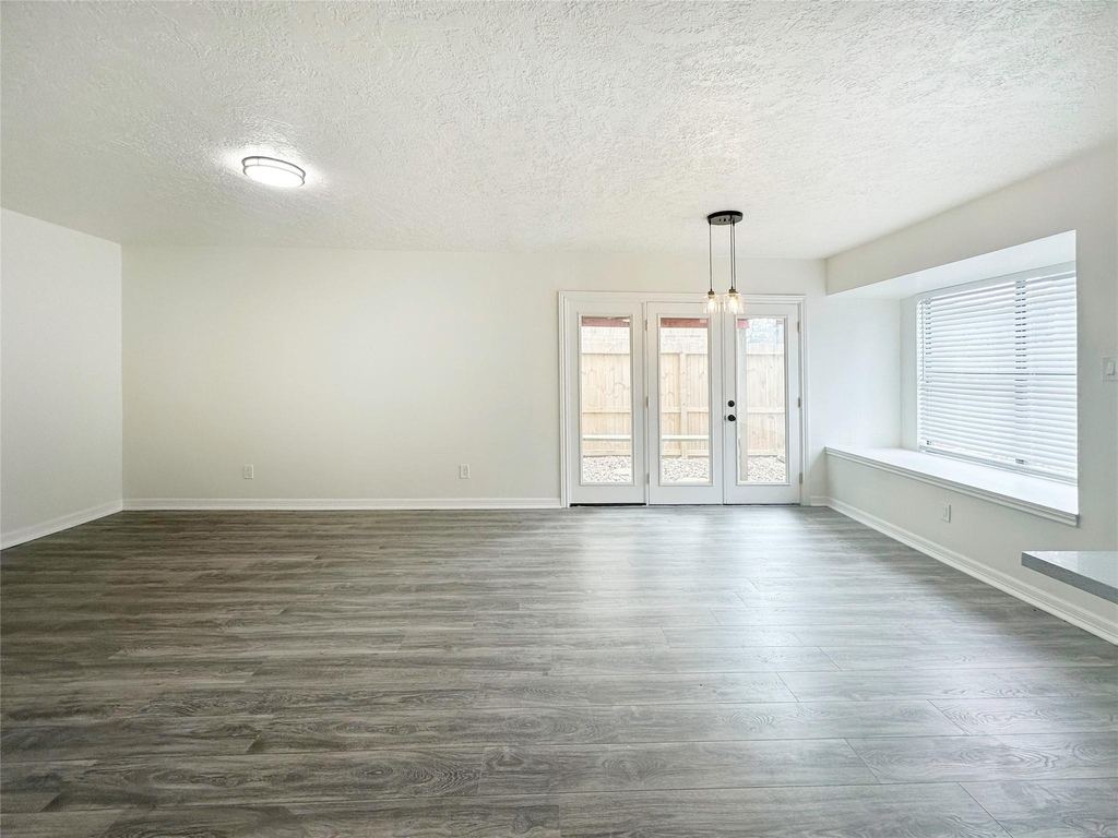 9843 Stableway Drive - Photo 12