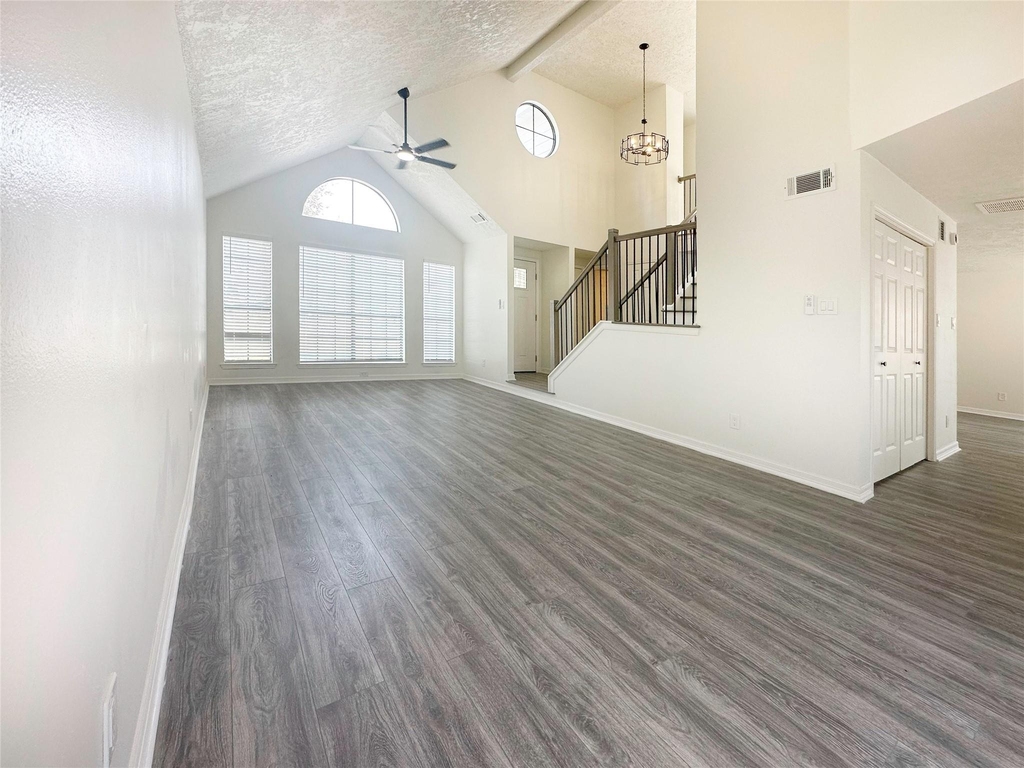 9843 Stableway Drive - Photo 6