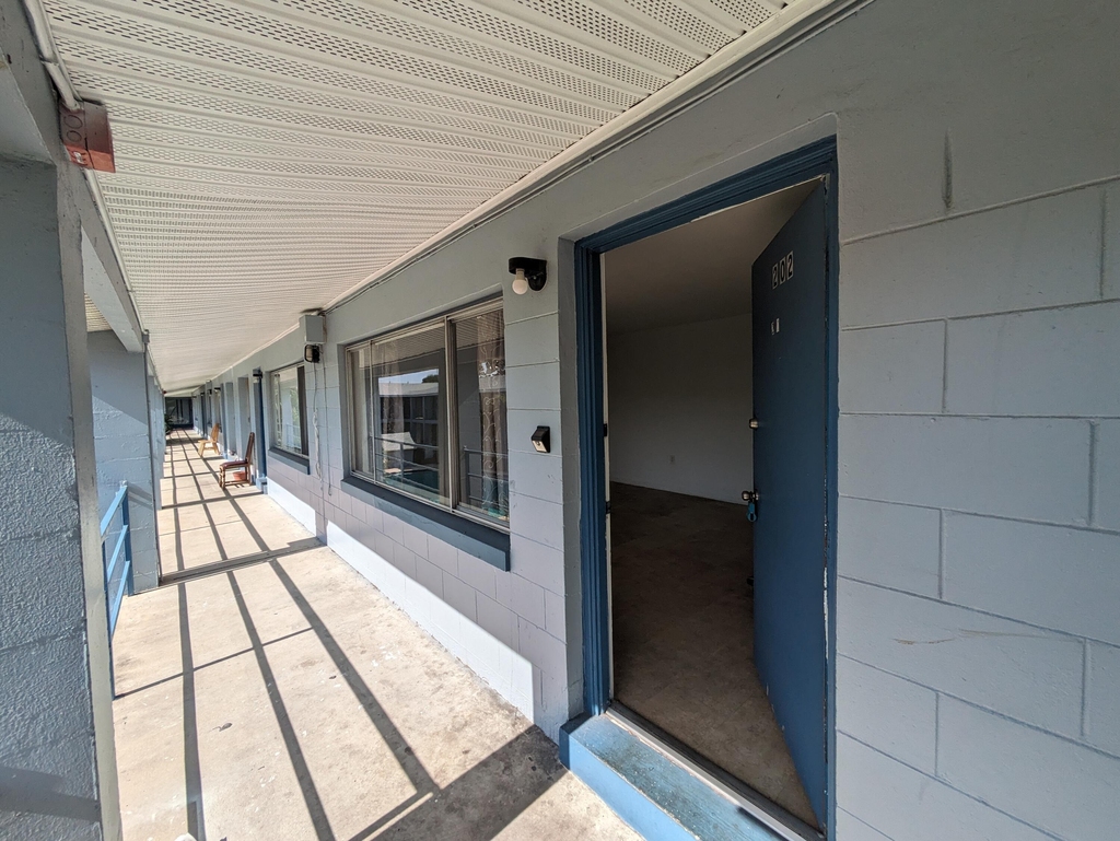 140 Minna Lane - Photo 0