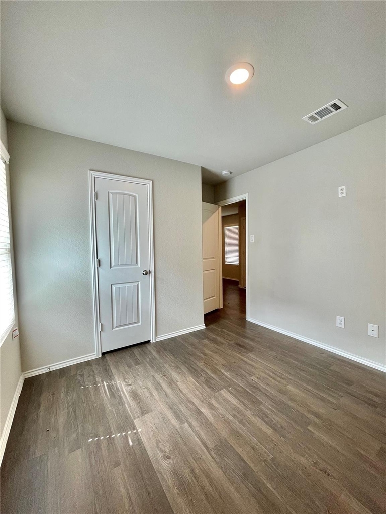 126 E Ash St - Photo 12