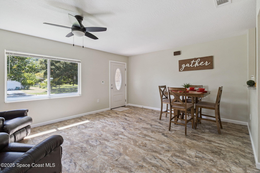 919 Quail Street Se - Photo 3