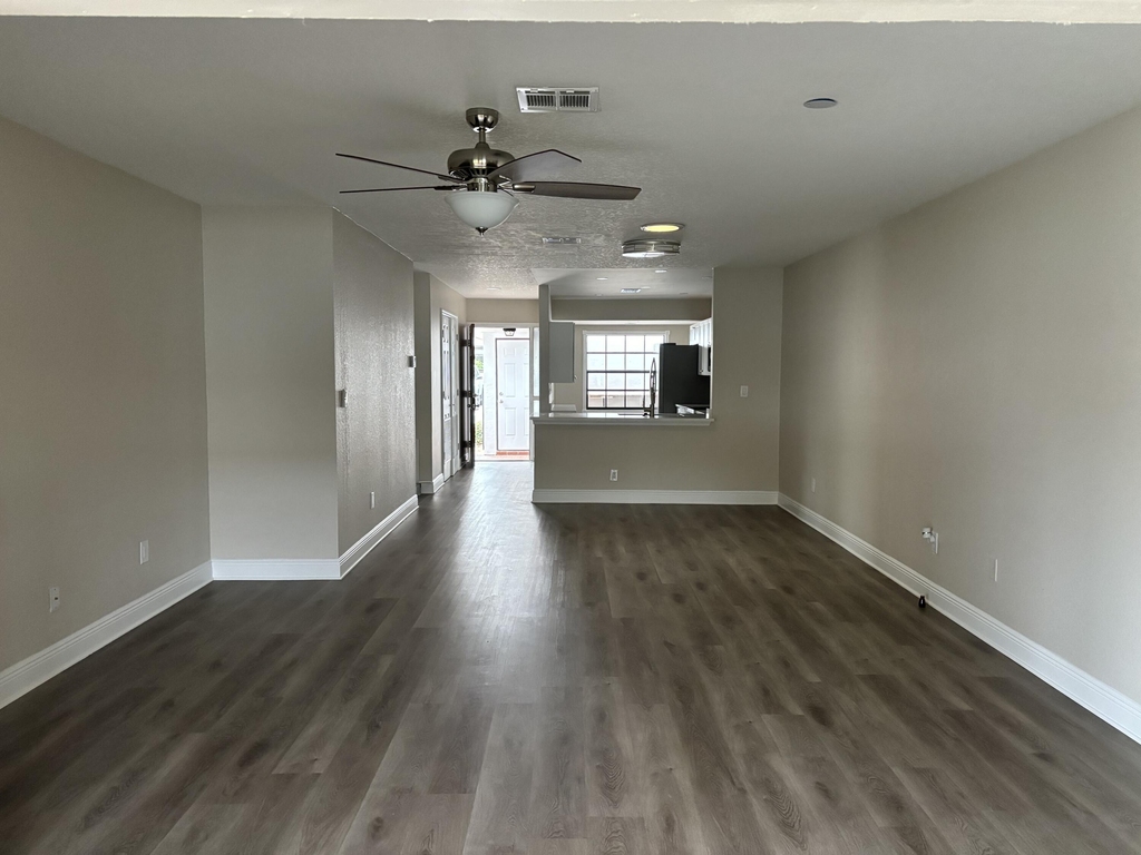255 Paradise Boulevard - Photo 7