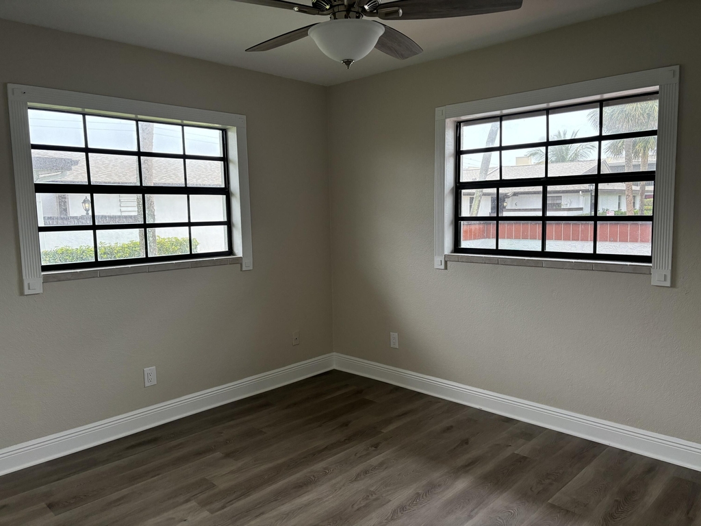 255 Paradise Boulevard - Photo 10