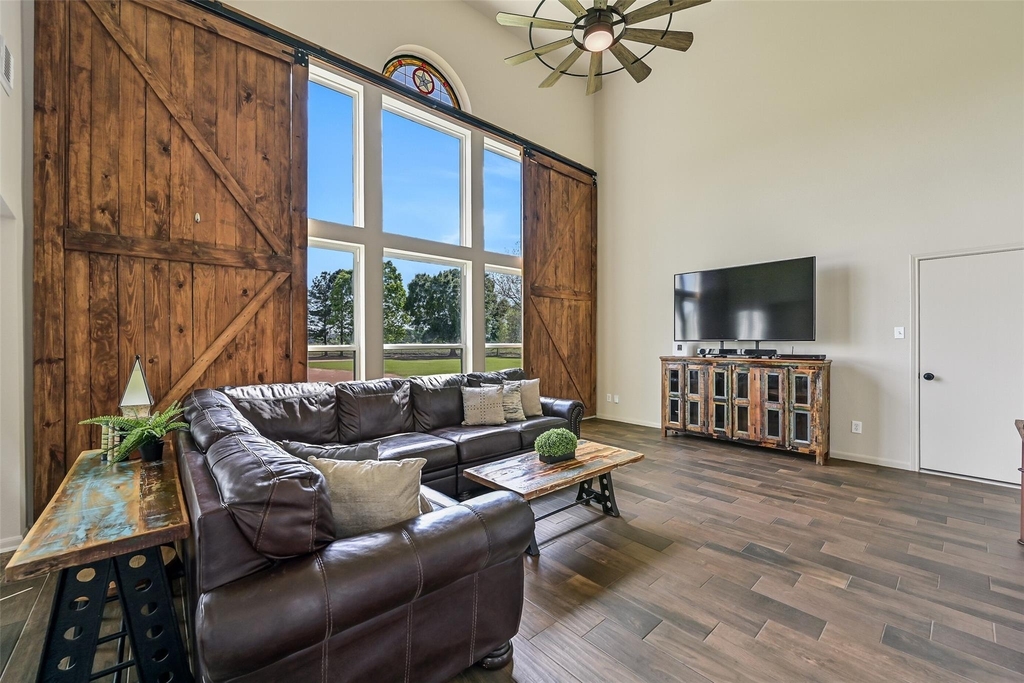 1404 Hollier Road - Photo 11