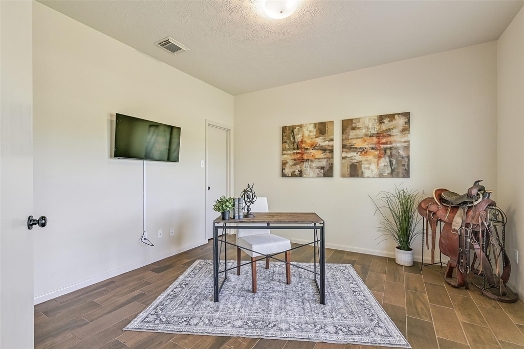 1404 Hollier Road - Photo 7