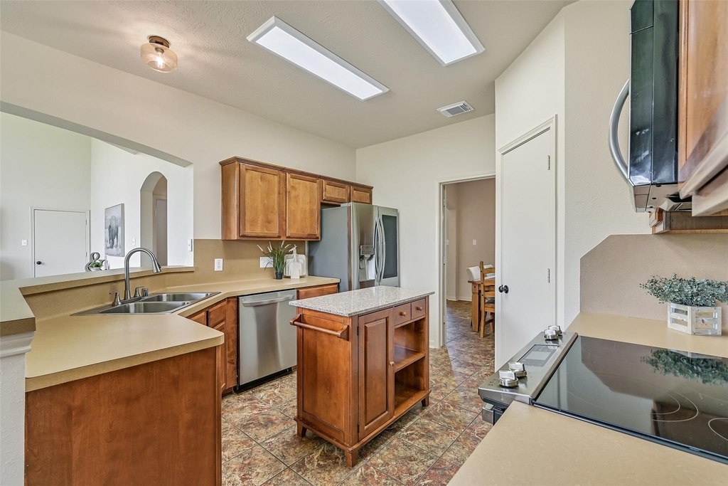 1404 Hollier Road - Photo 16