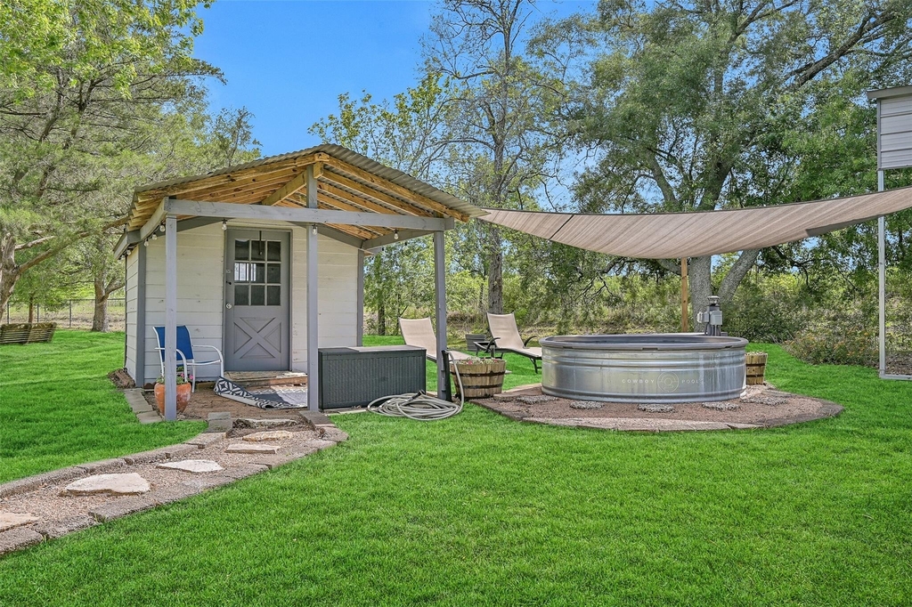 1404 Hollier Road - Photo 33