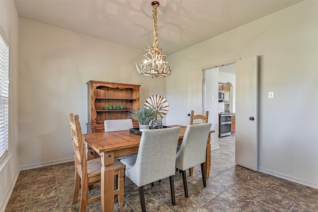 1404 Hollier Road - Photo 10
