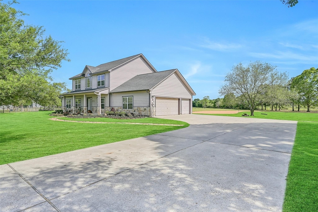 1404 Hollier Road - Photo 3