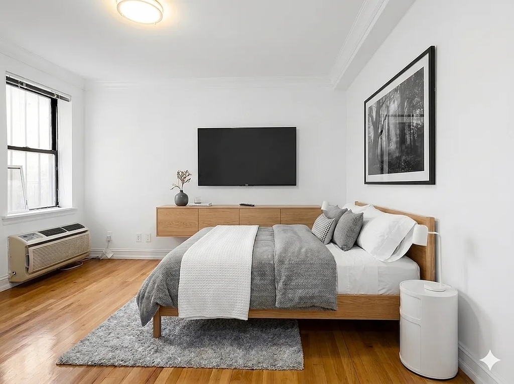 238 East 36th Street - Photo 2