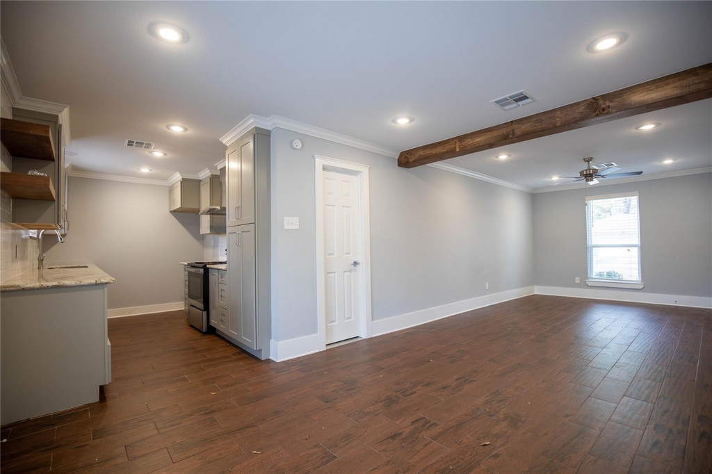 4419 Reynaldo Drive - Photo 5