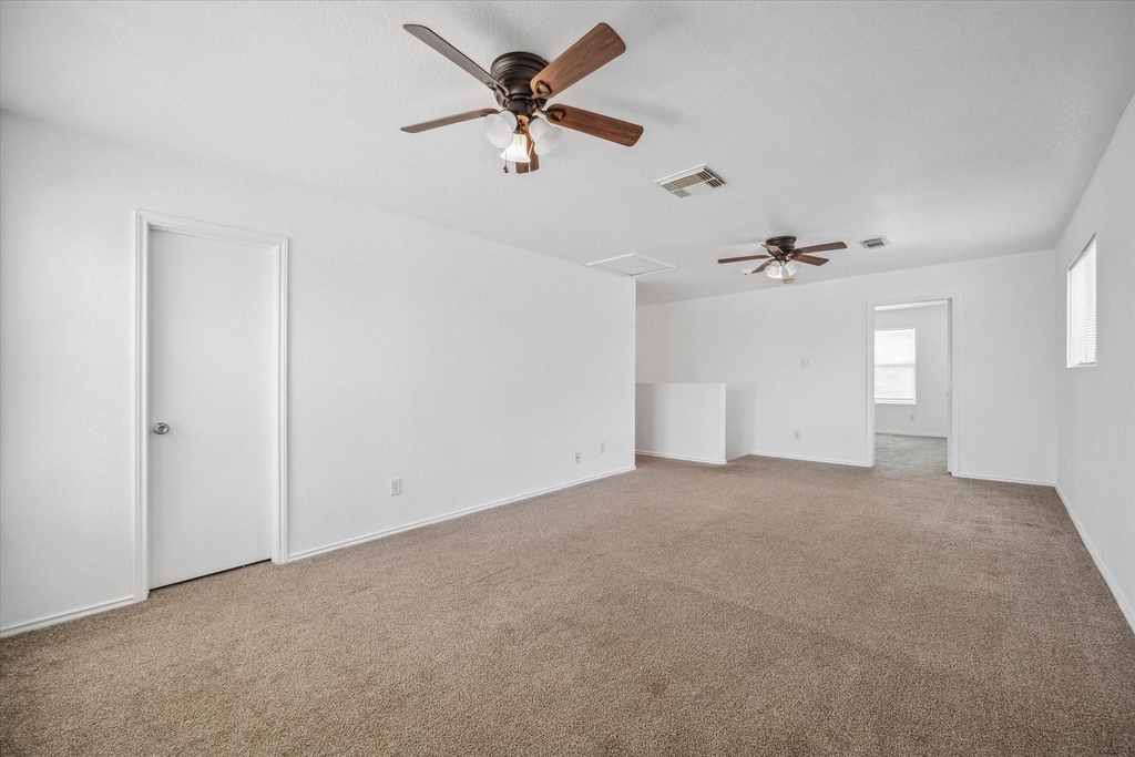 2218 Heath Ridge Lane - Photo 14