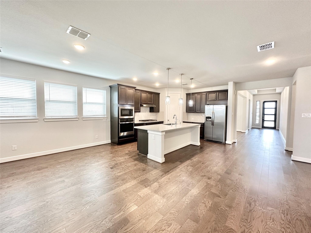 9218 Rocking Plain Lane - Photo 10
