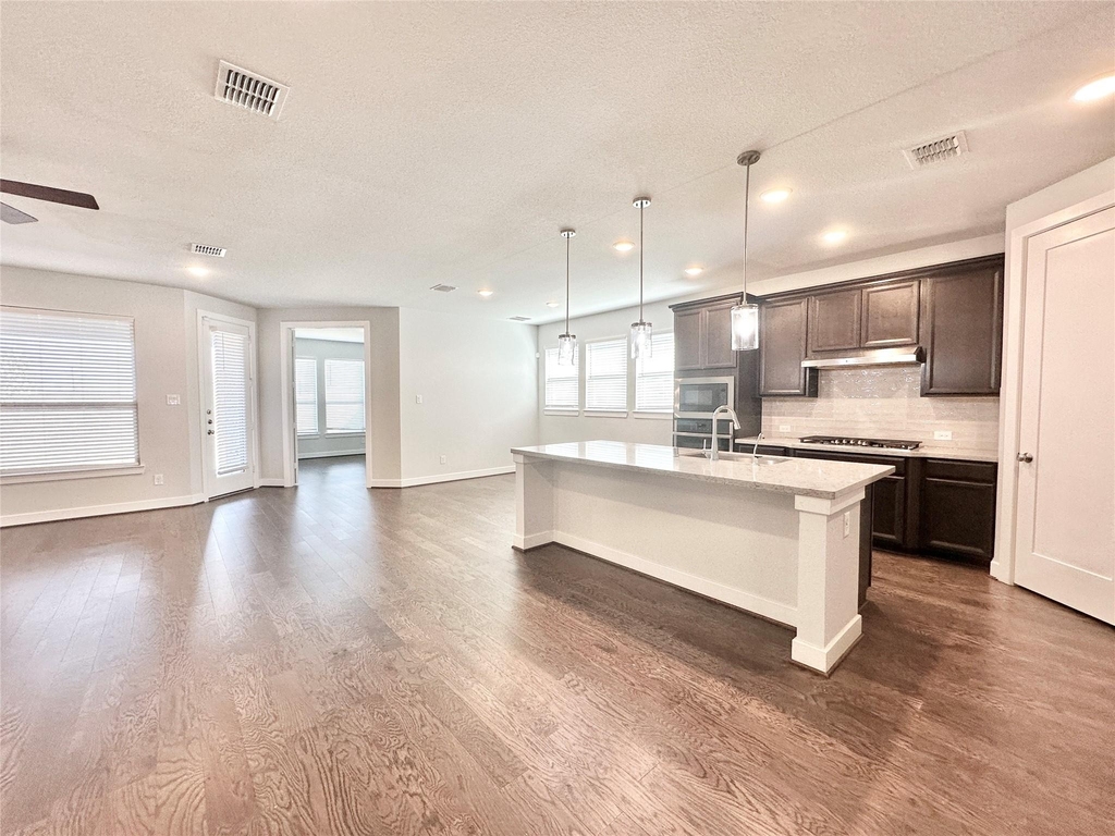9218 Rocking Plain Lane - Photo 8