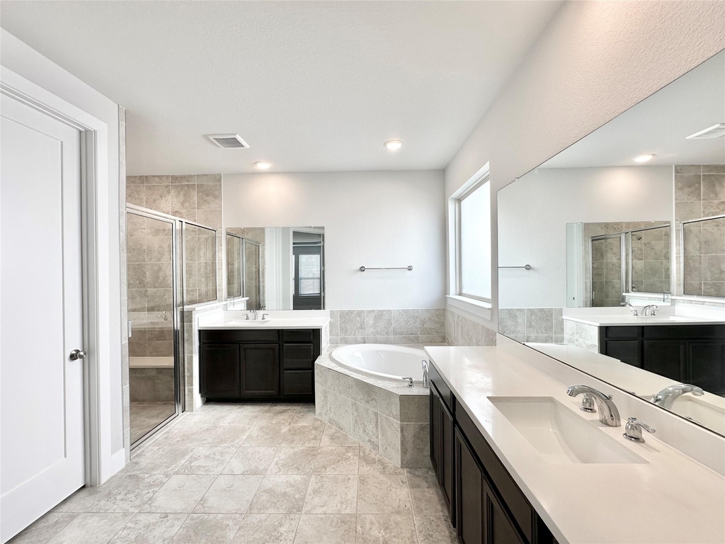 9218 Rocking Plain Lane - Photo 19