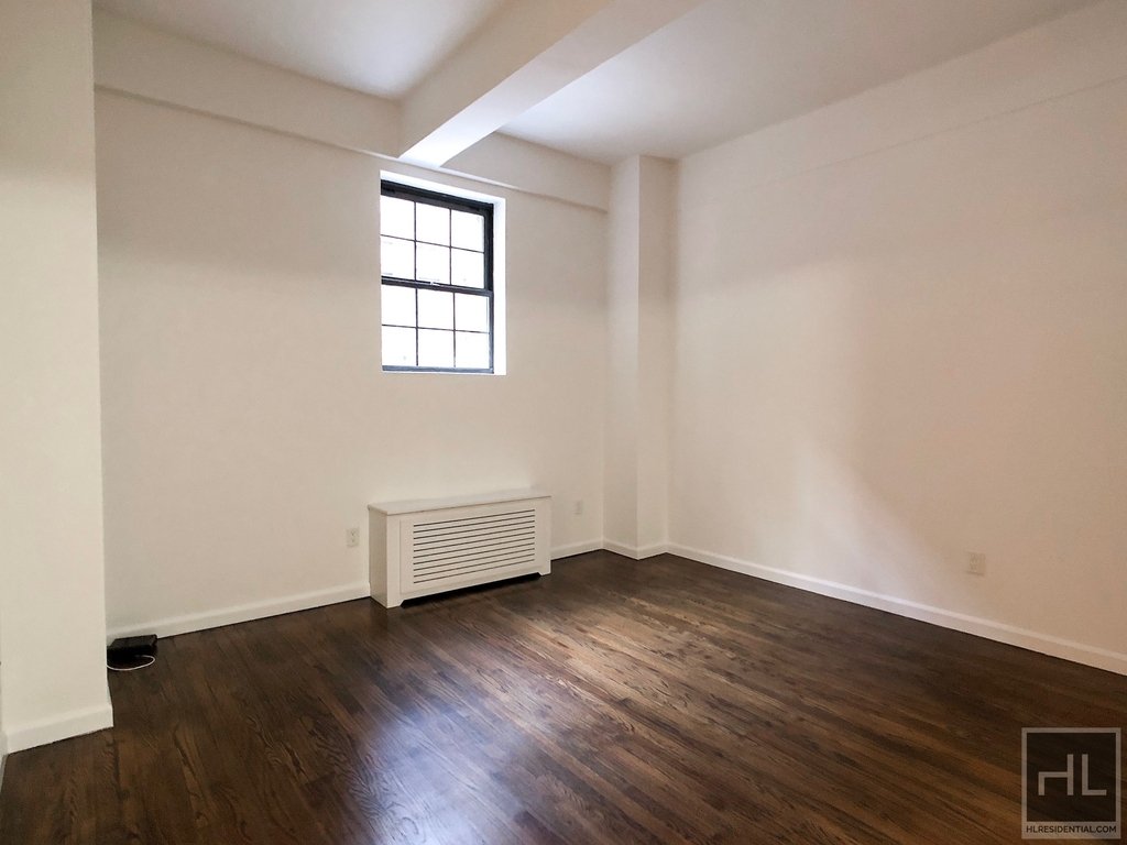 West 73rd Street - Photo 0
