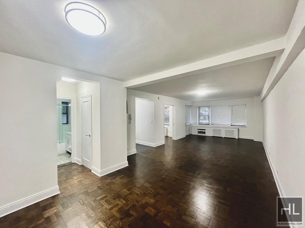 Beekman Place - Photo 2