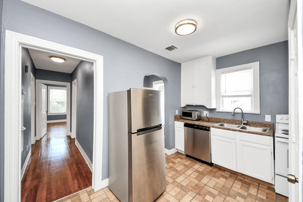 3012 Isabella Street - Photo 1