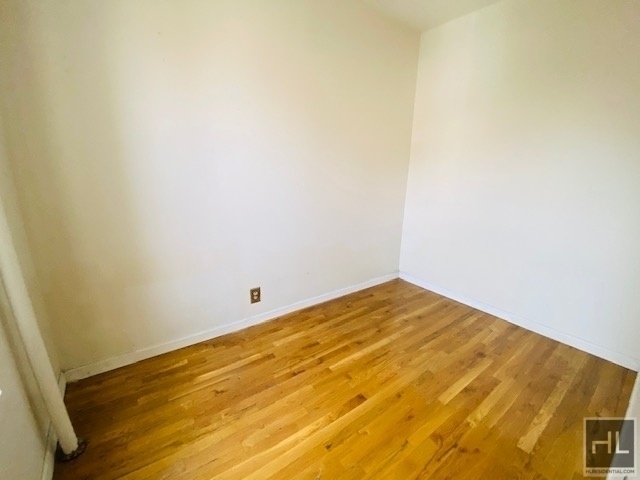 East 14th Street - Photo 3