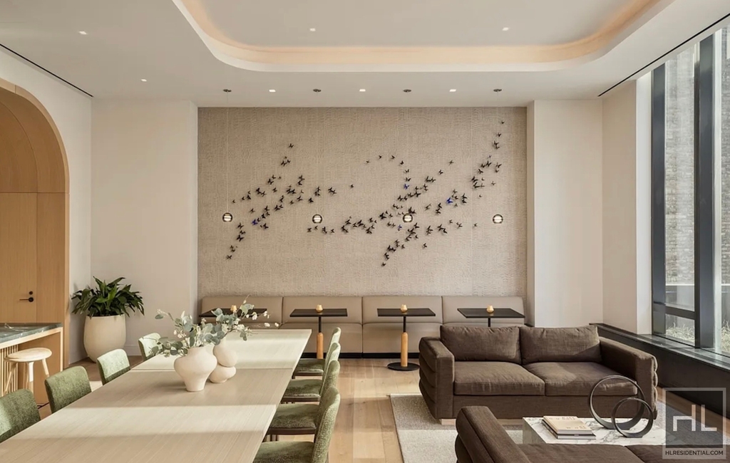 West 43rd Street - Photo 11