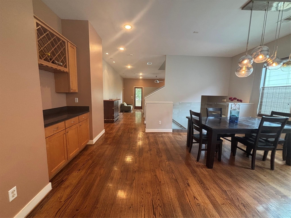 6016 Truro Street - Photo 3