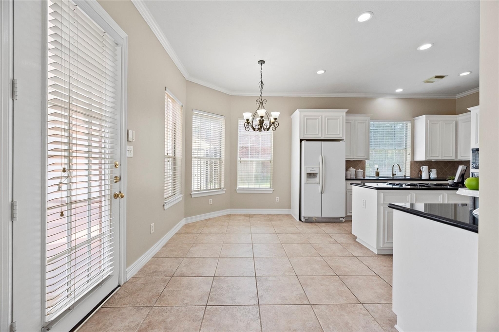 2923 Zachary Bend Lane - Photo 10