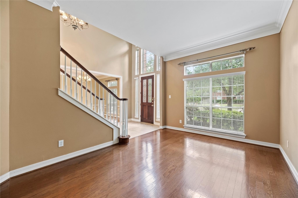 2923 Zachary Bend Lane - Photo 4