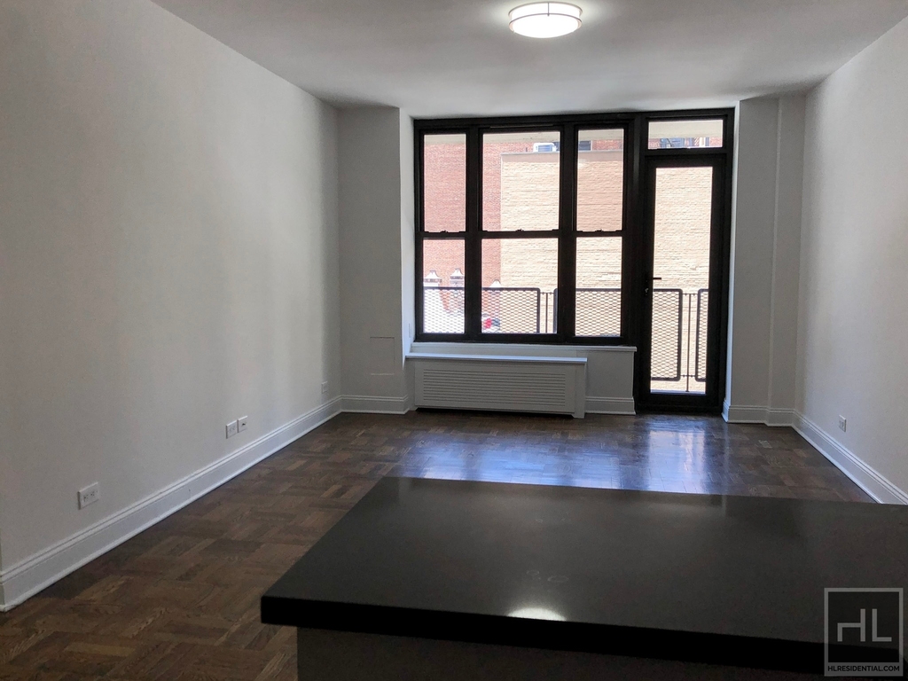 East 35 Street - Photo 1