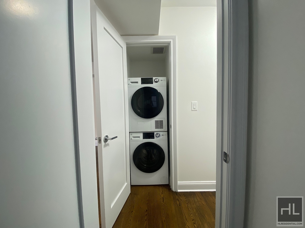 East 57 Street - Photo 5