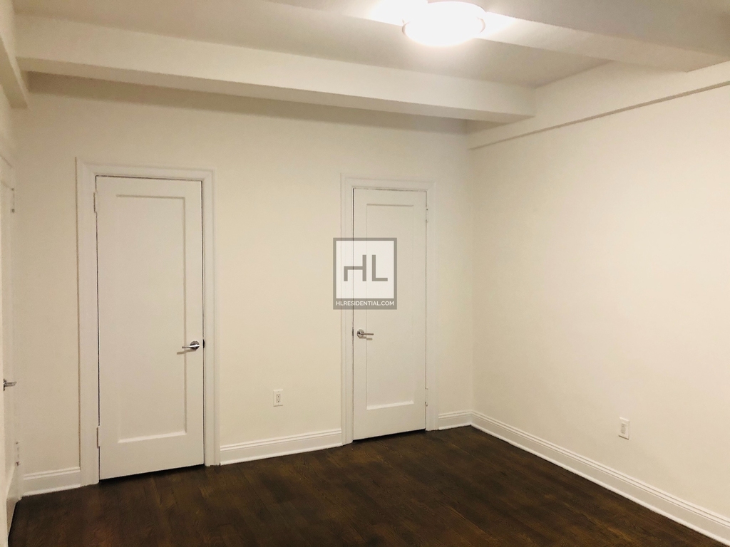 West 55 Street - Photo 5