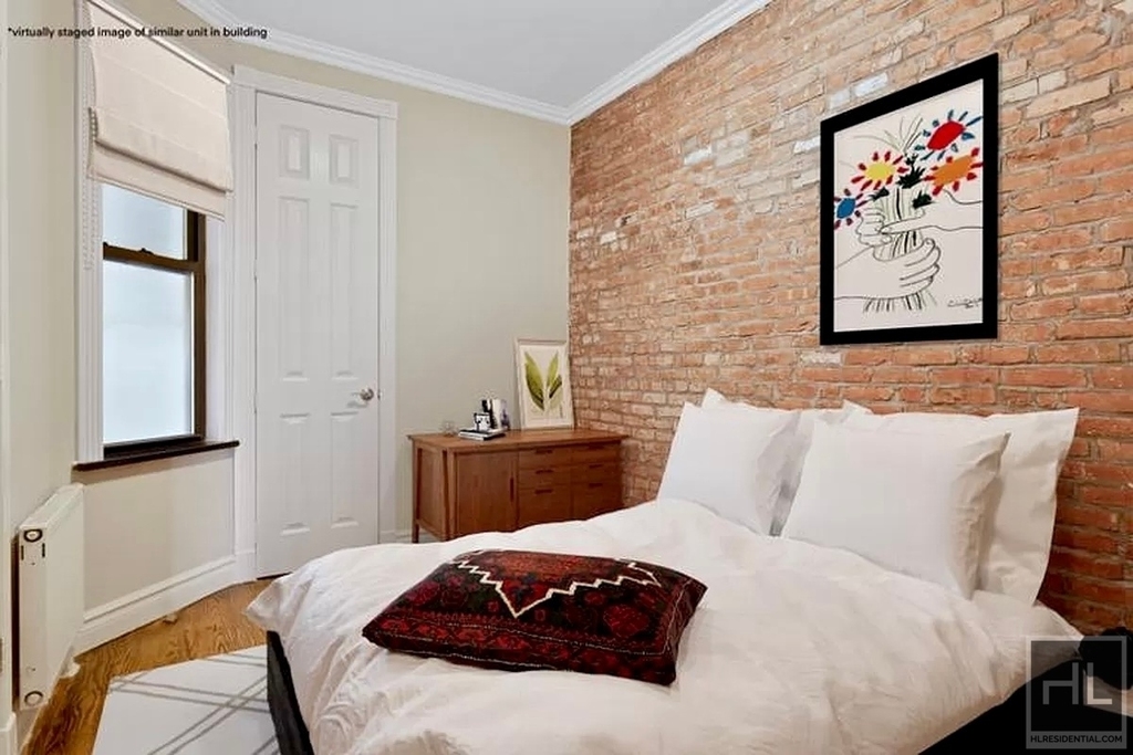 E 13th St. - Photo 3