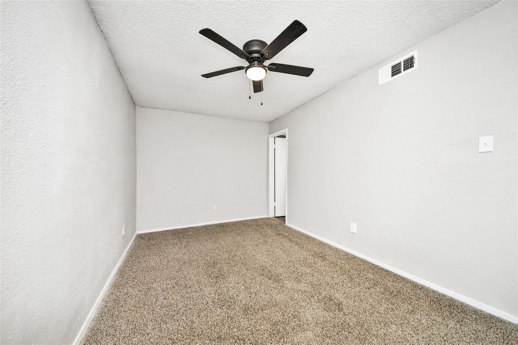 781 Country Place Drive - Photo 6