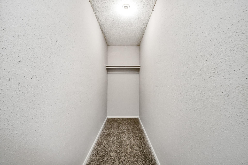 781 Country Place Drive - Photo 3