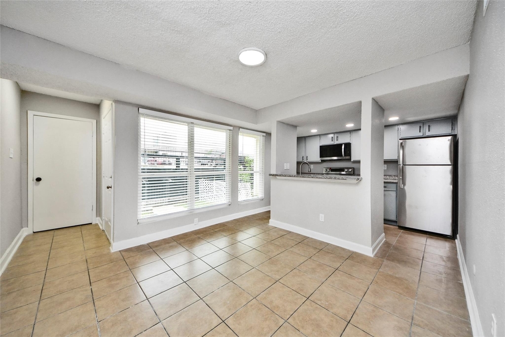 781 Country Place Drive - Photo 12