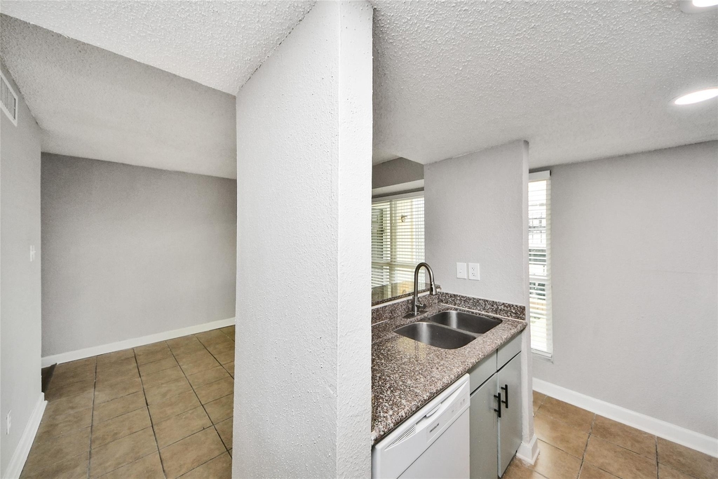 781 Country Place Drive - Photo 17