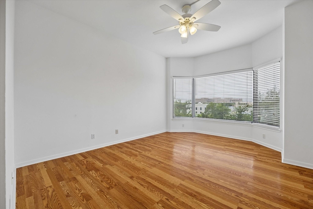 2001 Holcombe Boulevard - Photo 9