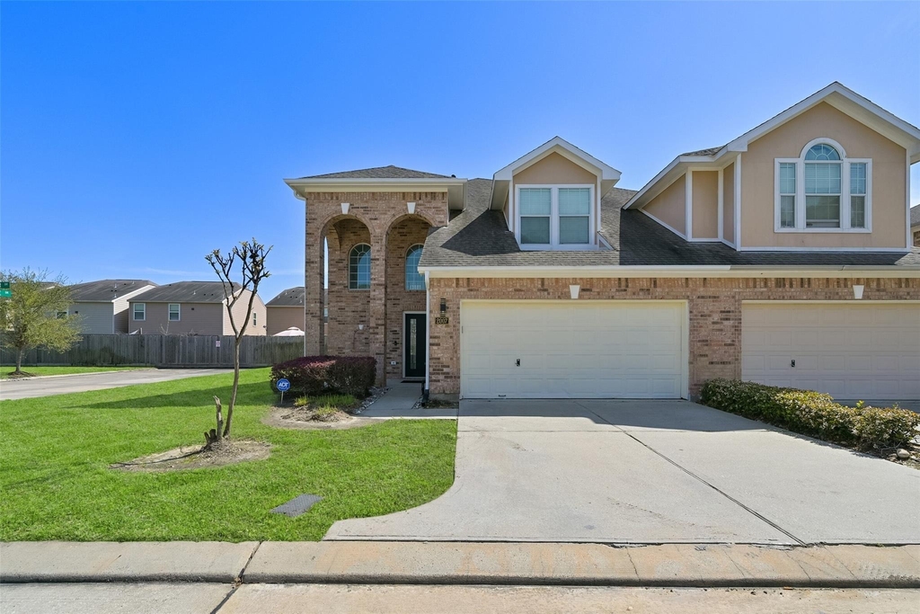 2007 Que Manor Drive - Photo 2