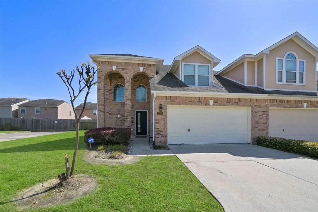 2007 Que Manor Drive - Photo 1