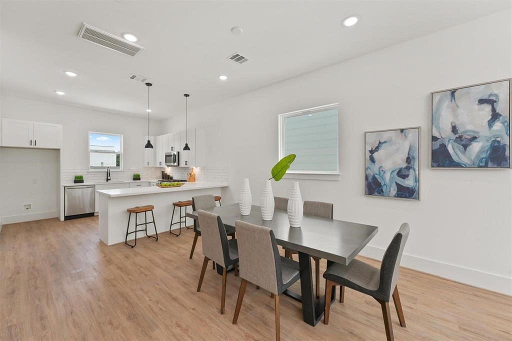 1207 Cavalcade Street - Photo 7