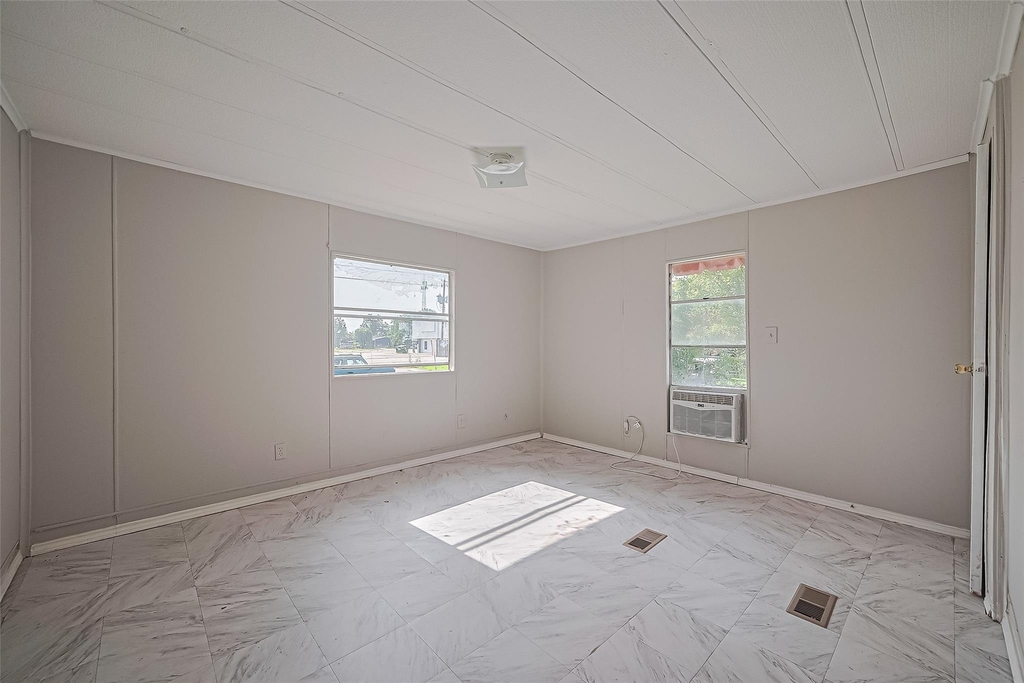 914 Davis Street - Photo 24