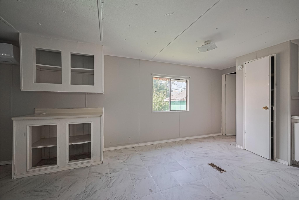 914 Davis Street - Photo 12