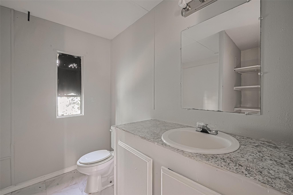 914 Davis Street - Photo 19