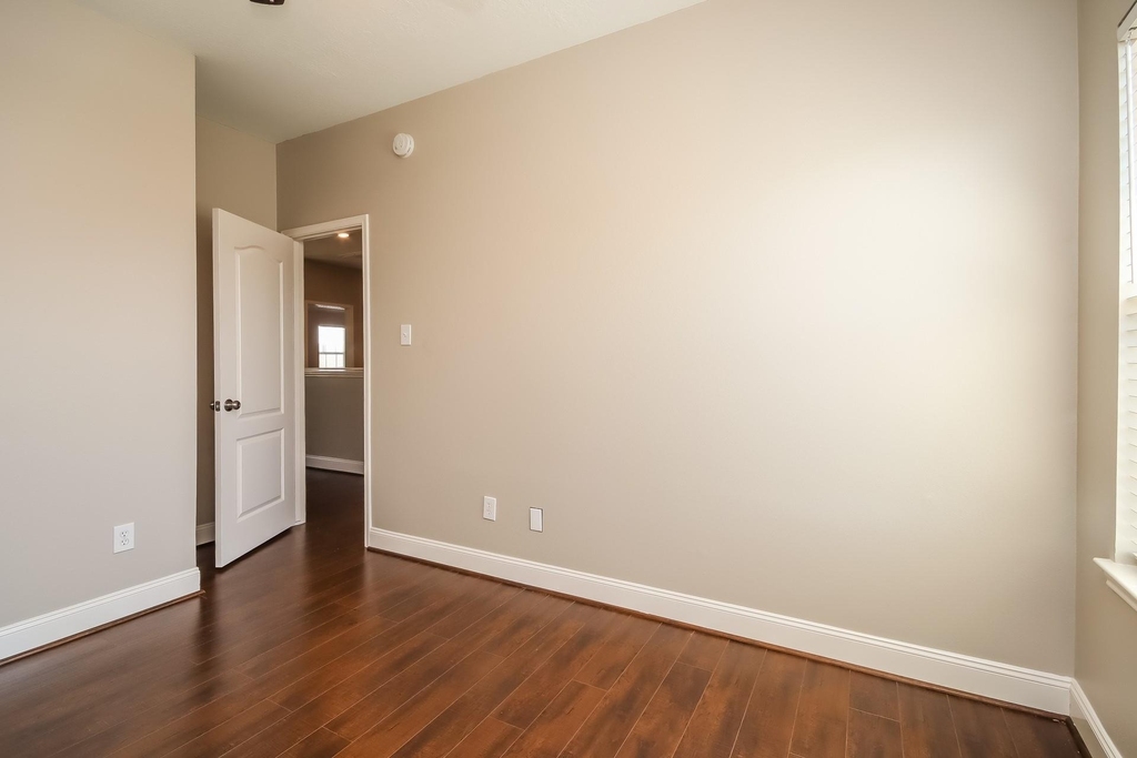 2523 Flycatcher Cove Drive - Photo 12