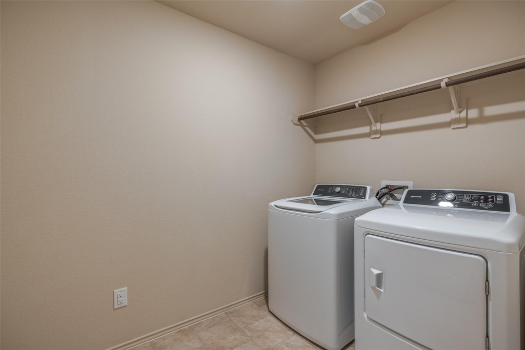 23603 Umbrella Pine - Photo 24