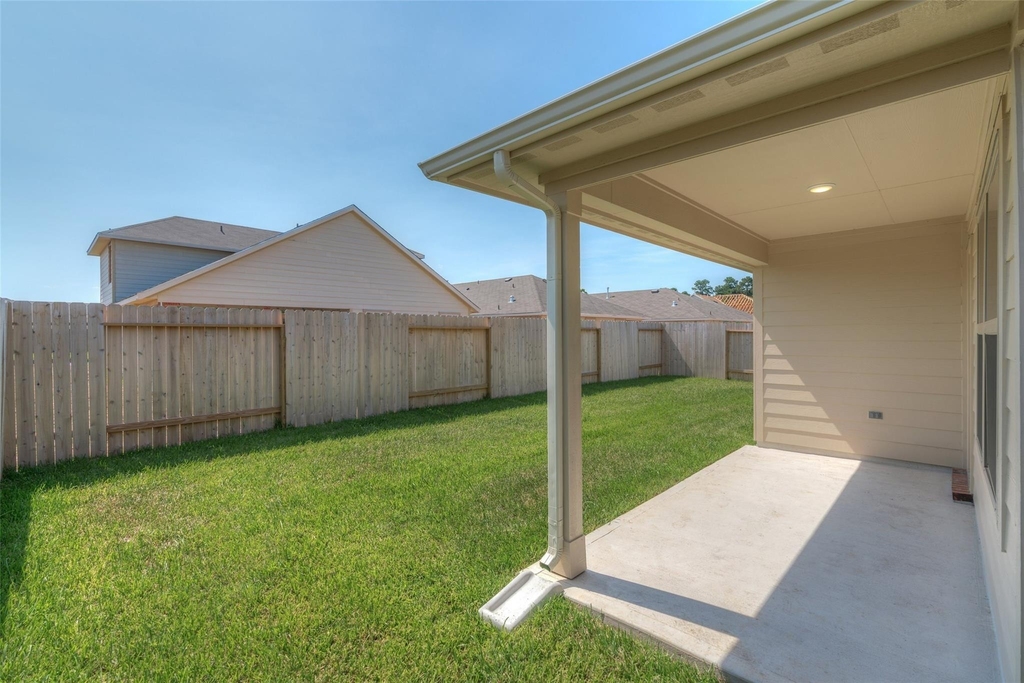 23603 Umbrella Pine - Photo 32