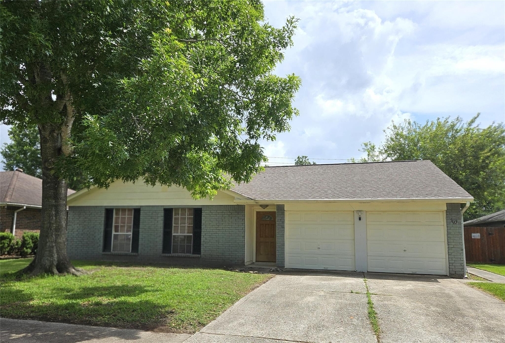 2515 Heritage Colony Drive - Photo 0